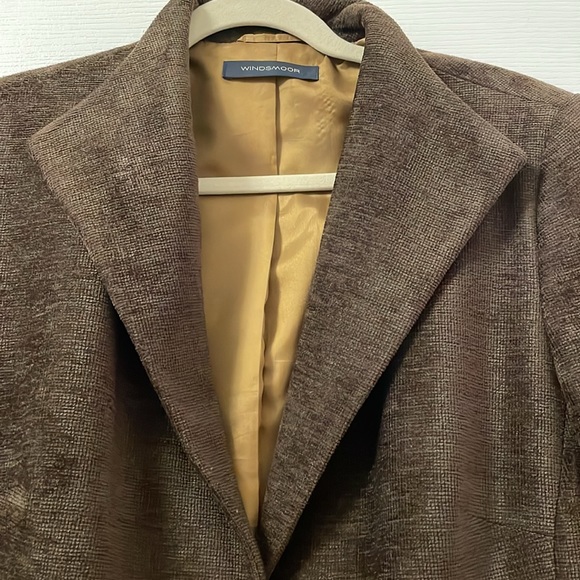 Lds chenille /soft corduroy blazer , 2 wood buttons - Picture 2 of 6